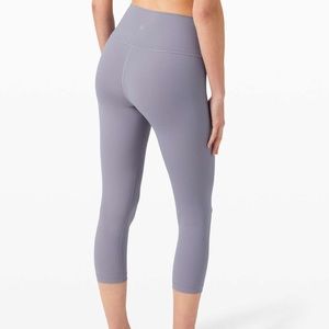 EUC Lululemon Wunder Under Crop High Rise Luxtreme 21”